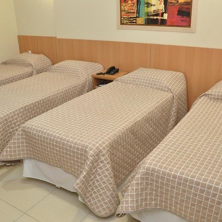 Lotus Hotel - A 6 Km Do Santuario De Aparecida-Sp Guaratinguetá Εξωτερικό φωτογραφία