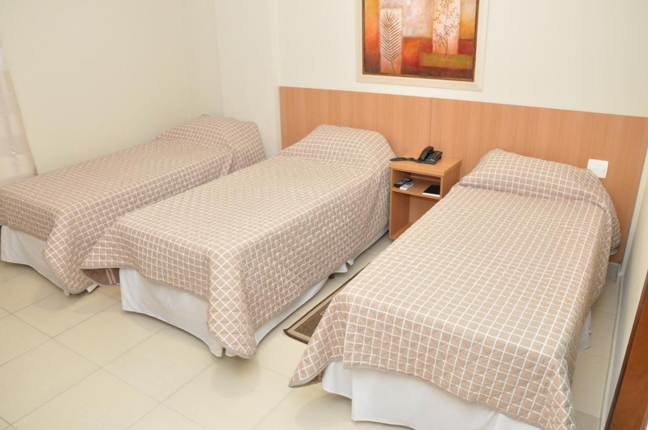 Lotus Hotel - A 6 Km Do Santuario De Aparecida-Sp Guaratinguetá Εξωτερικό φωτογραφία