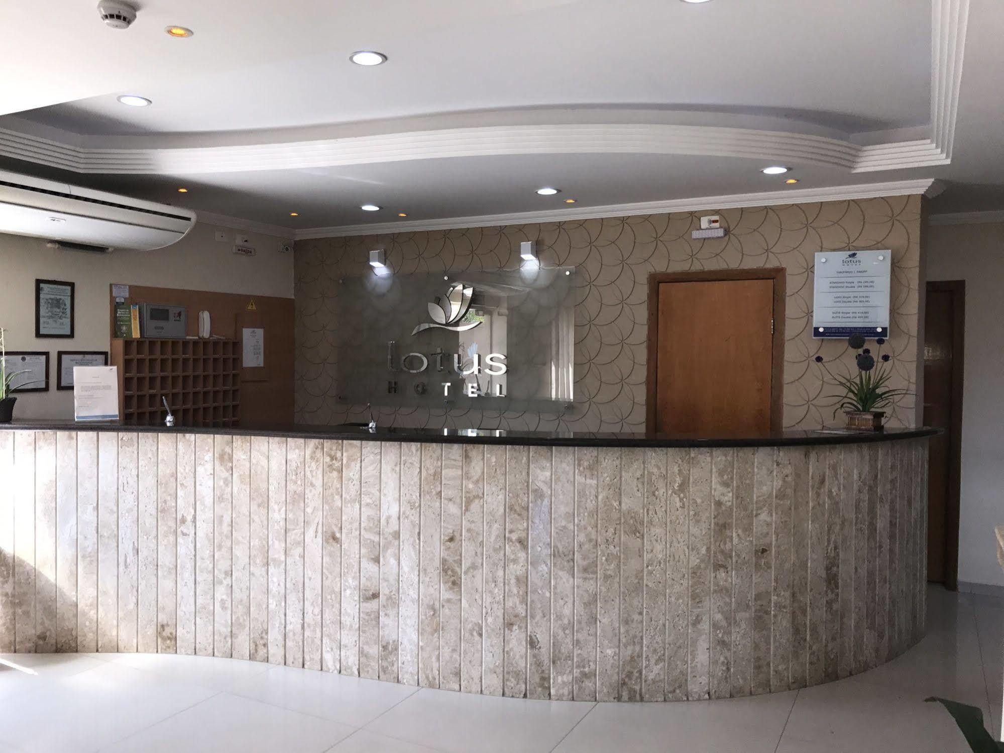 Lotus Hotel - A 6 Km Do Santuario De Aparecida-Sp Guaratinguetá Εξωτερικό φωτογραφία