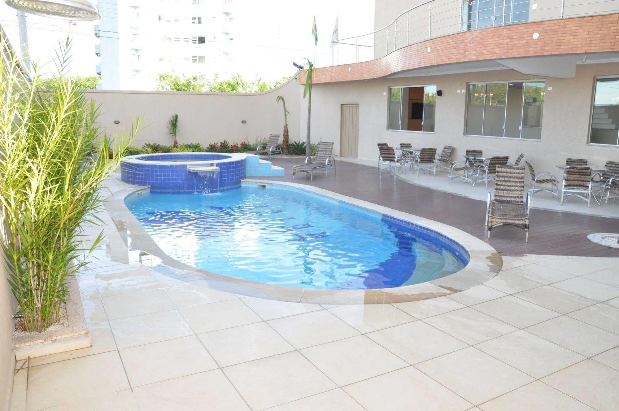 Lotus Hotel - A 6 Km Do Santuario De Aparecida-Sp Guaratinguetá Εξωτερικό φωτογραφία